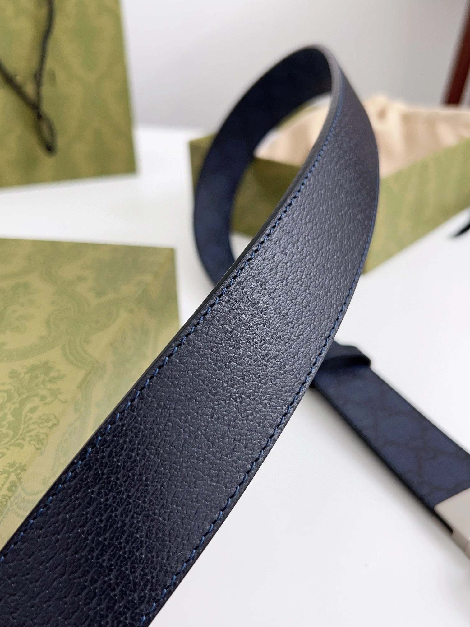Barbara-- 627055-92TIN-1000 reversible Calfskin 3.7cm item:D-S000A1941R